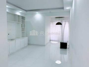 Ótima localização - Apartamento com três quarto em Copacabana. Rua Belfort Roxo - LDAP30185