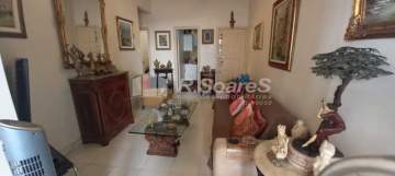 OPORTUNIDADE! - Apartamento dois quartos com dependência em Copacabana, Posto 5 - LDAP20630