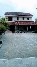 CLIQUE E CONFIRA! - Casa com três Quartos sendo 01 suíte, em Campinho, Rua Mário. - VVCA30177