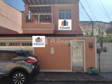 Casa com três quartos, em Marechal Hermes, rua Azulão. - VVCA30220