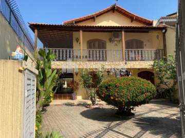 OPORTUNIDADE! - Casa com quatro quartos sendo duas suítes , Condomínio Vale das Orquídeas - Vila Valqueire - 270 m2. - VVCN40043