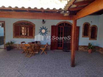 CASA LINEAR COM TRÊS QUARTOS, EM REALENGO, RUA REIS E SILVA - VVCA30236