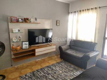 AGENDE SUA VISITA! - Casa com 02 quartos e garagem em Realengo. - VVCA20268