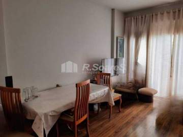 AGENDE SUA VISITA! - Apartamento três quartos, sendo um suíte, varanda e vaga em Botafogo - BTAP30208