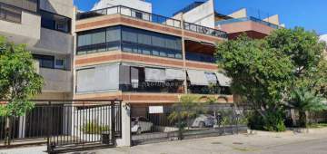 COBERTURA COM TRÊS QUARTOS SENDO UM, SUÍTE, NO RECREIO, RUA MINISTRO ALIOMAR BALEEIRO. - VVCO30056