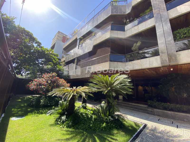 2EBAECAF-F8CC-444B-9B1A-833C7A - 5