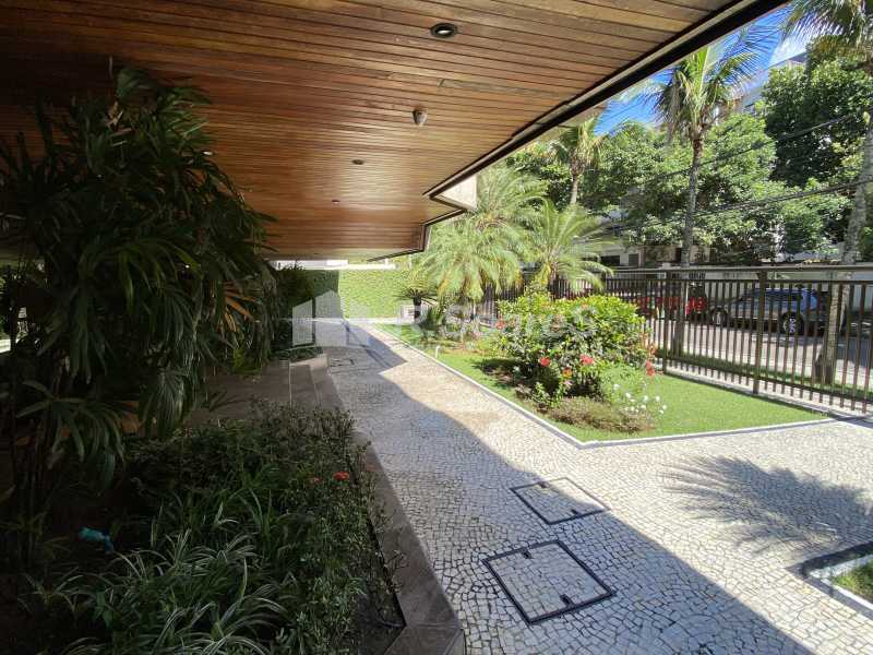 6EBE9C73-2A70-45D2-8A4B-FE01FC - 4