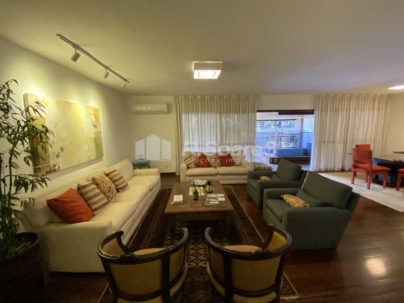 D95BF238-02BB-4AF0-A5D0-96DAF4 - 10