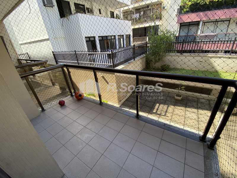 BBD0A8EF-868C-4501-B279-4C1681 - 17