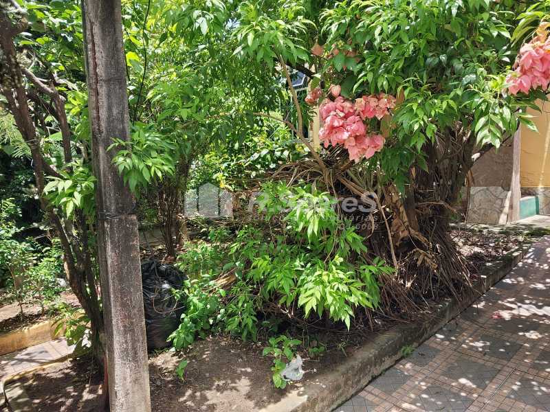 7212ed8f-9050-4876-9ec3-6dad49 - 11