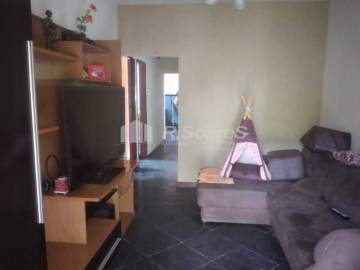 OPORTUNIDADE! - Casa com quintal e garagem para três carros em Jardim Sulacap. - VVCA30257