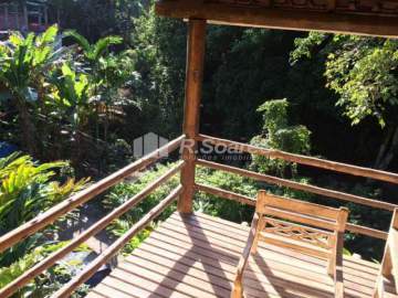 OPORTUNIDADE! - Casa com 04 quartos, sendo 01 suíte, com 400 m2, em Vargem Grande, Estrada do Sacarrão. - VVCA40133