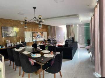 Casa com trÊs quartos sendo um, suíte, em Jardim Sulacap, Av. Carlos Pontes. - VVCN40050