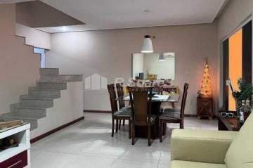AGENDE SUA VISITA! - Casa em condomínio, com três quartos sendo um suíte, em Vargem Grande, Condominio Horseshoe - Rua Lagoa Bonita. - VVCN30182