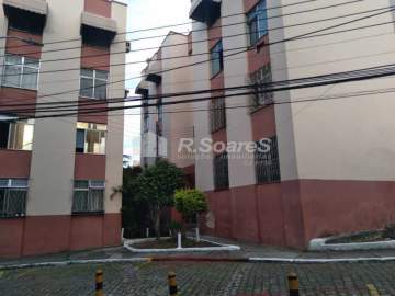 Apartamento com três quartos, em Cascadura, Av. Ernani Cardoso. - VVAP30325