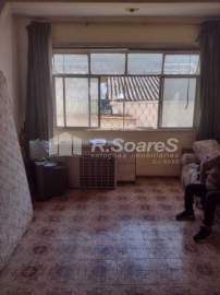 Apartamento com dois quartos, em Piedade, rua Torres de Oliveira. - VVAP21195