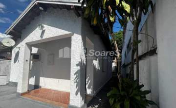 Casa linear com 3 quartos, rua Euzébio de Almeida em Jardim Sulacap. - VVCA30291