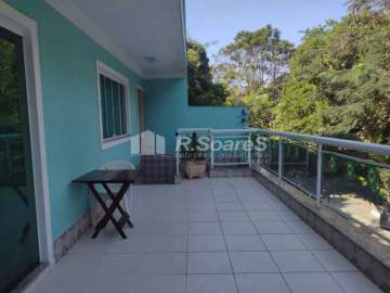 casa com 04 quartos sendo 03 suítes, em vila valquiere, condomínio Vale das Acaciás Imperial. - VVCN40061