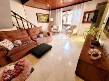 Casa com três quartos, em Vila Valqueire, rua das RosasCond. Village das Rosas. - VVCN30195