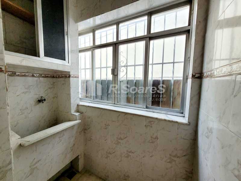 AREA DE SERVIÇO - 15