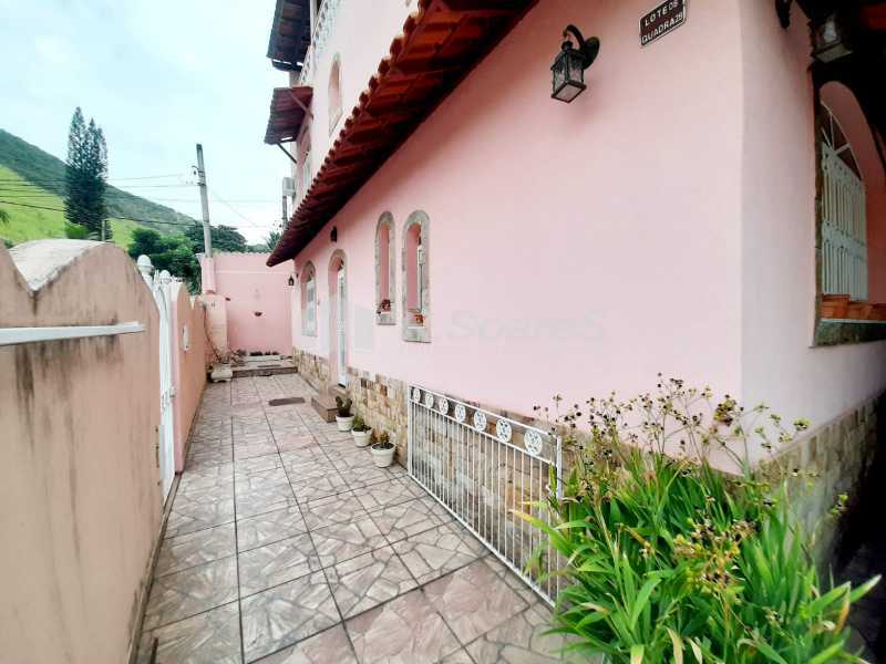 CORREDOR - 27