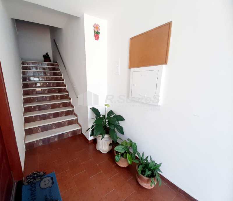 ESCADAS - 18