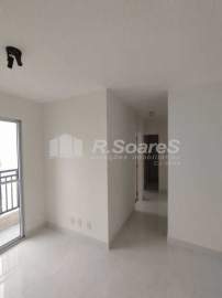 Apartamento vazio com 02 quartos, Taquara, na estrada dos Teixeiras. - VVAP21260
