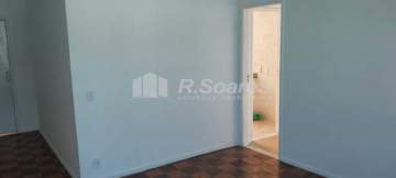 Ótima localização - Apartamento vazio com 03 quartos e garagem em Vila Valqueire. - VVAP30358