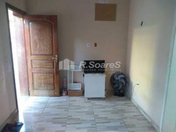 AGENDE SUA VISITA! - Casa de Vila linear, com suíte, em Cascadura. - VVCV20140