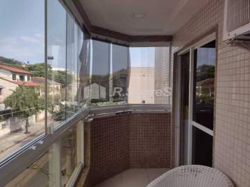 OPORTUNIDADE! - Apartamento com 03 quartos, 01 suíte, Vila Valqueire, rua das Rosas. - VVAP30363