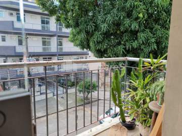 Apartamento com 02 quartos sendo 01 suíte, em Praça seca, rua Pereira Frazão. - VVAP21293