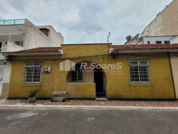 OPORTUNIDADE! - Casa em condomínio, com 03 quartos, em Madureira, est. do Portela. - VVCN30216