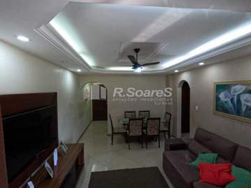 Apartamento com 02 quartos, em Vila Valqueire, rua Mário Barbedo. - VVAP21326