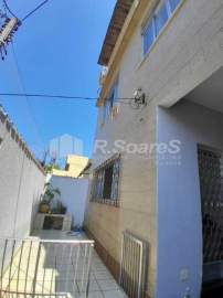 AGENDE SUA VISITA! - Casa Duplex em condomínio com 03 quartos, 03 vagas de garagem, em Vila Valqueire, Rua Namur. - VVCN30222