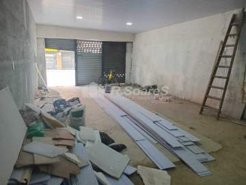 OPORTUNIDADE! - Loja frente de rua para alugar em Copacabana, Posto4/5 - BRLJ00013