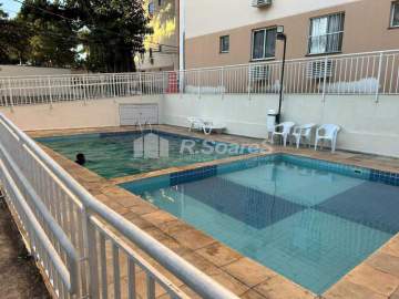 AGENDE SUA VISITA! - Apartamento vazio, reformado, com 02 quartos, em Rocha Miranda, Condomínio fechado. - VVAP21364