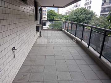 PRÓXIMO AO METRÔ - Apartamento com 4 quartos e 3 vagas na Tijuca na Rua Doutor Satamini - BRAP40041