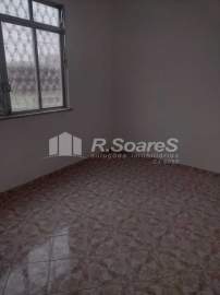 Apartamento vazio, amplo, com 02 quartos, em Oswaldo Cruz, rua Canutama. - VVAP21406