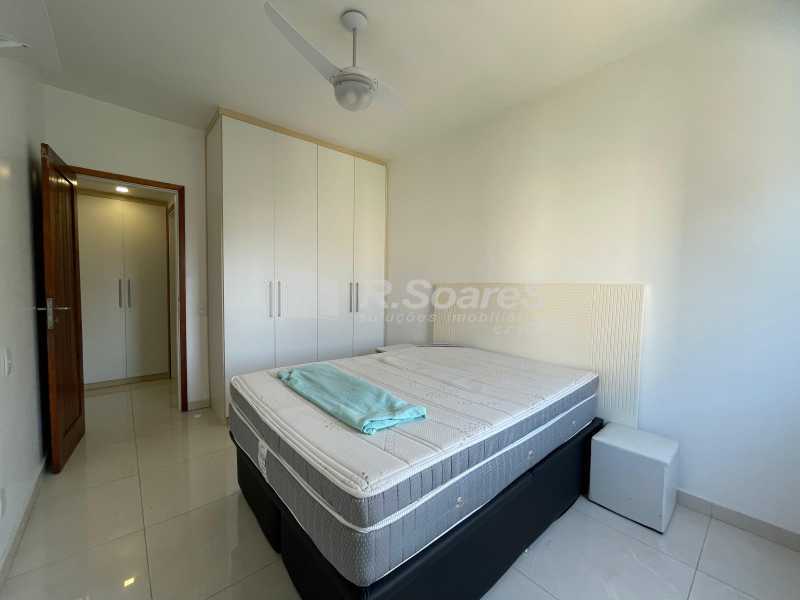 Quarto - 12