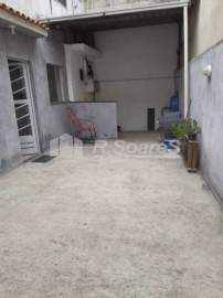 Casa de rua com 03 quartos sendo 02 suítes, em Marechal Hermes, rua Araiçoaba. - VVCA30386