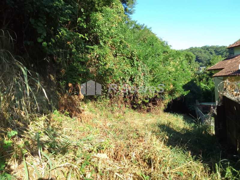 Conheça 1000039483 do imóvel - Terreno com 7 mil m², em Vila Valqueire, rua Moacir Santos lima. - VVTR00013 - 11 1000039483 - 11