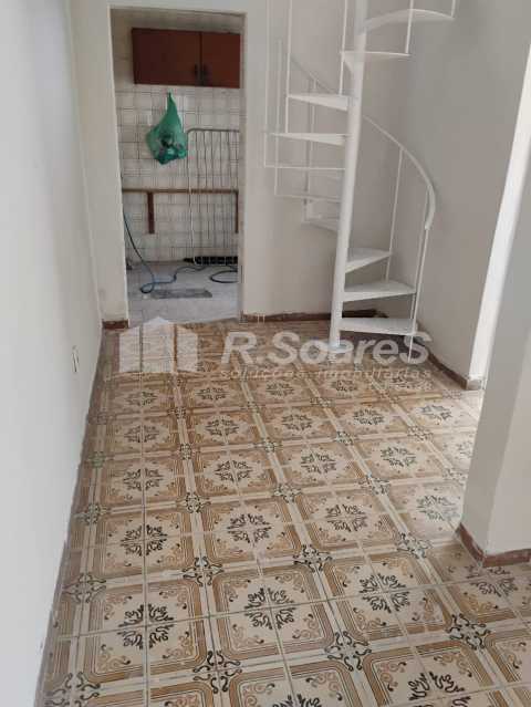 db700b0f-ac72-4edf-bcbc-2c6112 - 17
