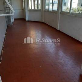 Apartamento à venda, bairro Glória, dois quartos frente. - BRAP20248