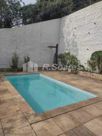 Ótima localização - Casa com 600 m2, 5 quartos sendo um suíte, garagem com 6 vagas em Jardim Sulacap. - VVCA50036