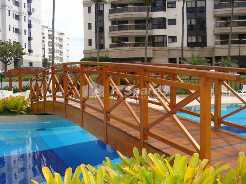 Piscina Condomínio - 24