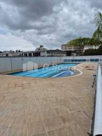 Ótima localização - Apartamento vazio com 03 quartos sendo um suíte, em Vila Valqueire, Rua Guaranésia. - VVAP30404