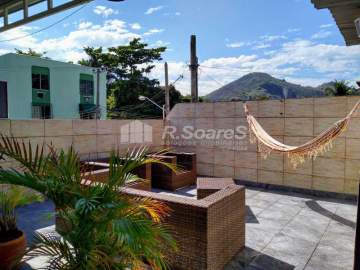 OPORTUNIDADE! - Casa com 03 quartos sendo 01 suíte, garagem para 2 carros, em Praça Seca. - VVCA30357