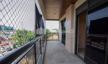 AGENDE SUA VISITA! - Apartamento com quatro quartos,sendo um Suíte na Rua Padre Ventura na Taquara - VVAP40036