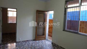 AGENDE SUA VISITA! - Casa tipo apartamento de 3 quartos na rua Metalúrgico Jorge Alves da Silva- Magalhães Bastos - VVCA30365