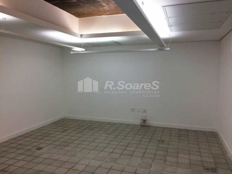 WhatsApp Image 2024-11-04 at 1 - 8